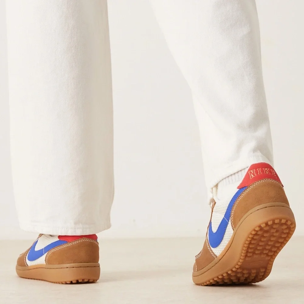 NEW NIKE Men's Field General Blue white red and Brown Sneakers size 8 men